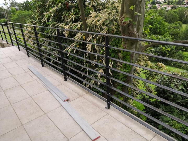 Aménagement extérieur en métal Isère